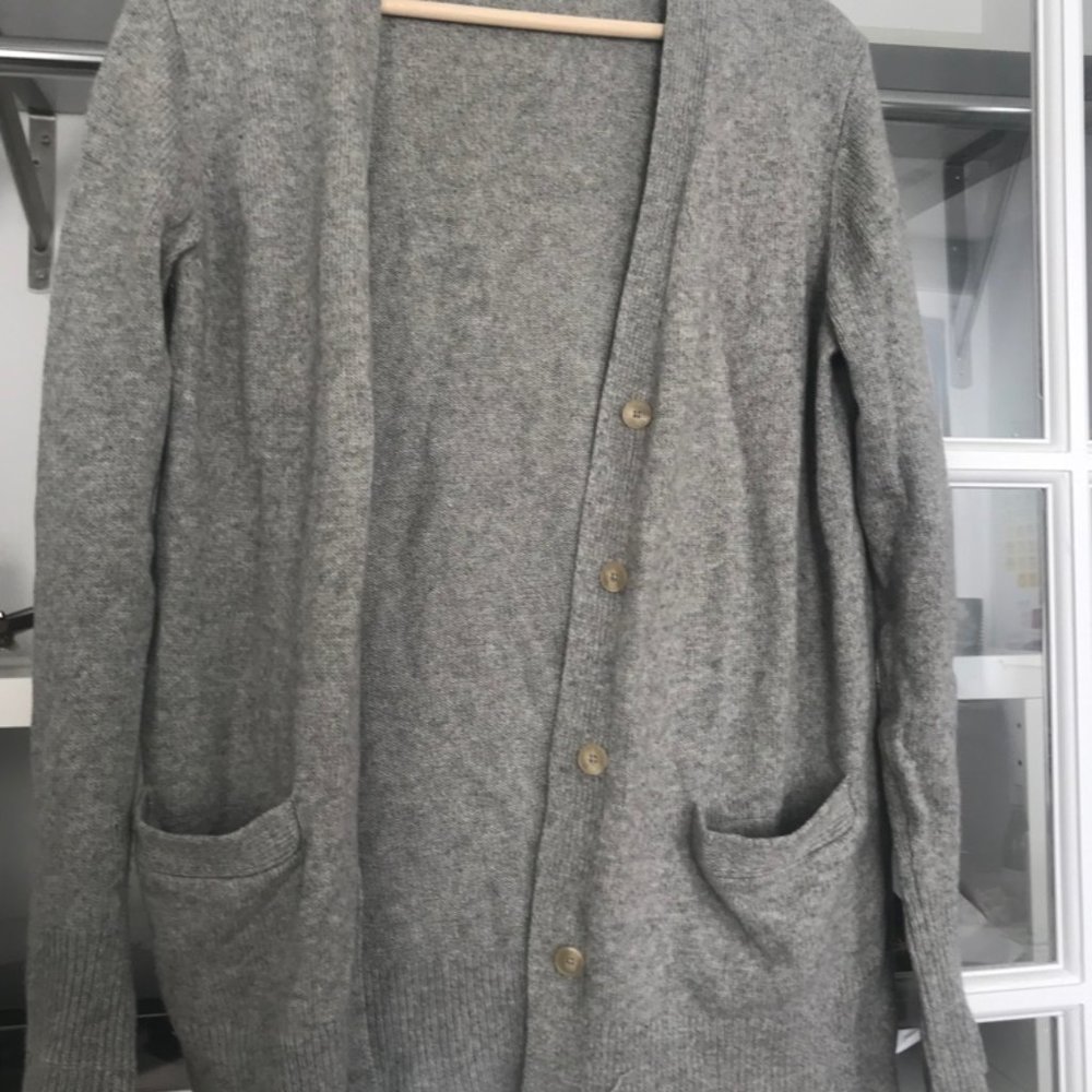 Everlane The Cashmere Cardigan